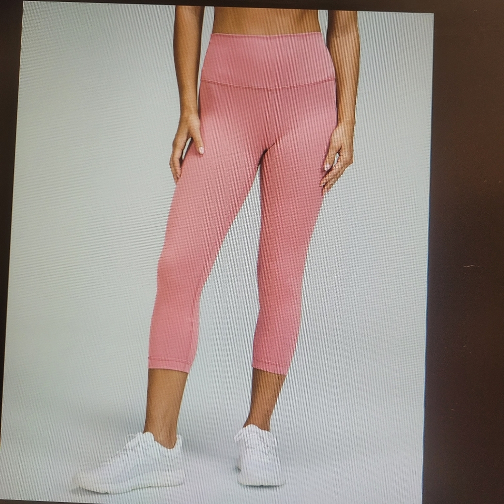 Lululemon Athletica Mauve Capris